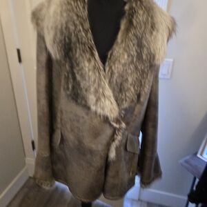 Women's Vintage Style Suede Leather Coat with Faux Fur Collar